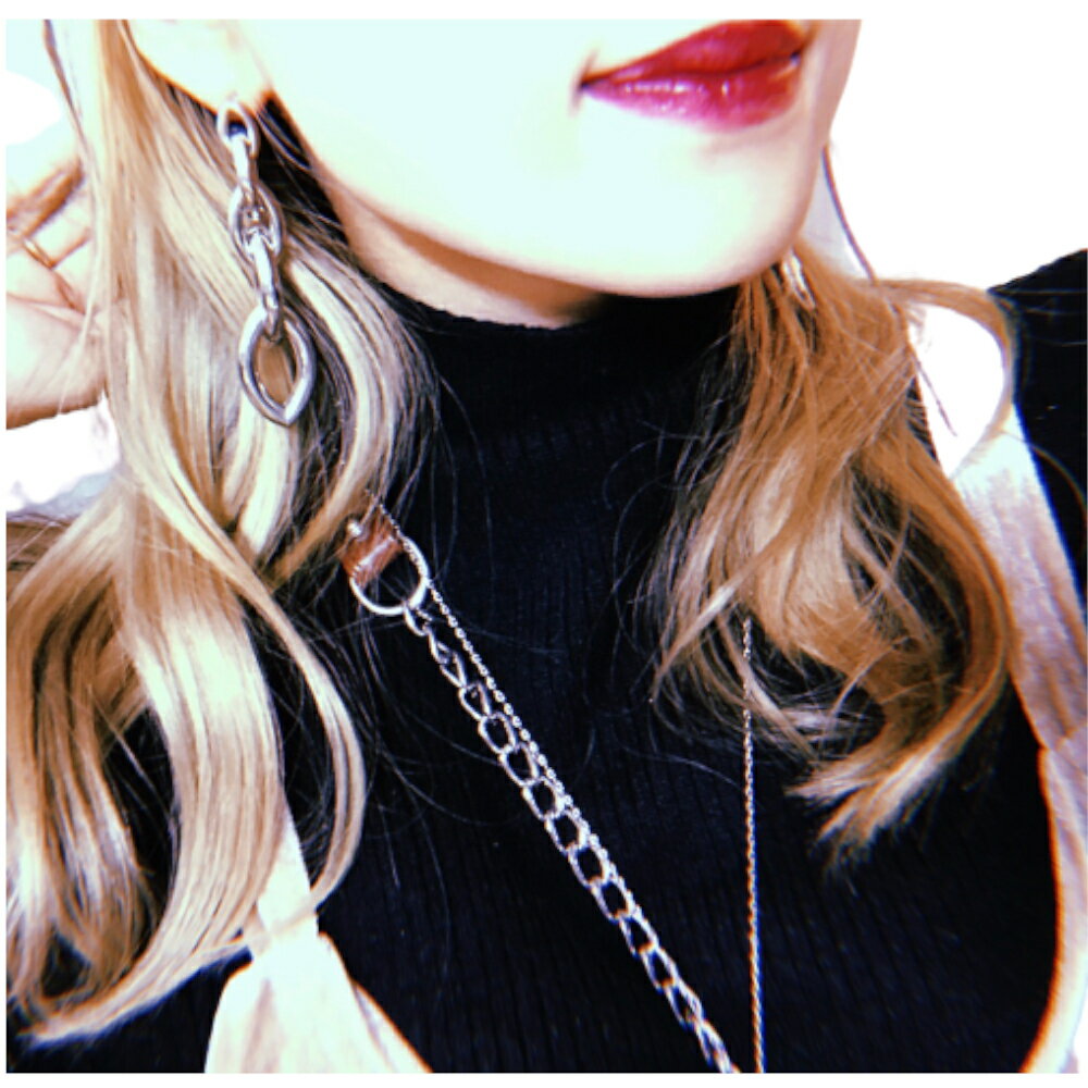 Silver Chain Drop Pierced Earrings　ピアス　アクセサリー　チェーン　シルバー　銀　大ぶり　両耳　パンク　ロック　ストリート　カジュアル　きれいめ　モード　原宿　オルチャン　韓国ファッション　レディース　通販　送料無料　ADG　A.D.G　エーディージー