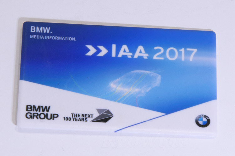 BMW 8シリーズ / Z4 / M5 / X7 / 6シリーズ 他 IAA・モーターショー　2017 プレスキット 4GB USB