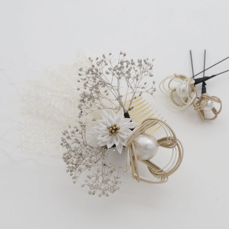 髪飾り 成人式 振袖 金 着物 袴 和装 卒業式 結婚式 ヘアアクセサリー ハンドメイド モダン 伝統 和風 和柄 コーム付 aw-100【和飾り】