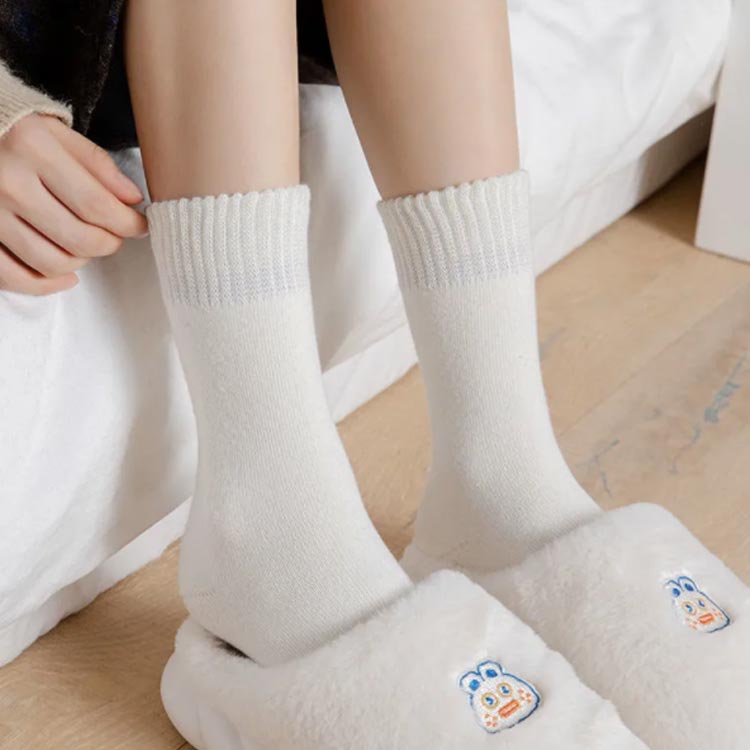 女の子 パイル生地 ソックス 冷え取り あったか 厚手 送料無料 トレンド レディースソックス 3足セット 秋 靴下 保温 冬 無地 ルームソックス あったかい ぽかぽか スニーカーソックス お洒落