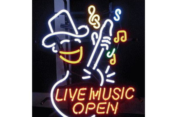 ■説明■ 【アメリカン雑貨】 ネオン サイン【LIVE MUSIC OPEN】 【アメリカ雑貨】【ネオン】【ネオンライト】 【電飾】【BAR】【インテリア】 【アメリカ】【USA】【かわいい】【おしゃれ】 気分はラスベガスになれちゃうネオン！ 店内やお部屋の中を華やかに演出してくれます！ 定番のアメリカン雑貨や！ 珍しいグッズを多数揃えました♪ お気に入りのアイテムで楽しい空間を演出♪ お店を経営されている方必見♪ 日々の生活に彩りを与え、 楽しく明るくしてくれます。 お気に入りの雑貨が見つかるはず！？ 【大人気】【かわいい雑貨】【新作】 【】【人気商品】【生活】 【大人気】【大大人気】【雑貨】【日用品】【POP】 【日本】【2015年】【グッズ】【ファンシー】 【人気商品】【大人気】【アメリカ雑貨】 【かわいい】【おしゃれ】【生活雑貨】【AOI】 【アメリカ】【BAR】【インテリア雑貨】 【USA】【アメリカン】【アメリカン雑貨】 ■サイズ・仕様■ ◆サイズ： W400×H510mm ◆素　材：ソフトタイプ、スチールorアクリル、またはスチール＆アクリル ●AOIデパートはアメリカン雑貨が勢揃い！！● アメリカン雑貨が豊富です！ (*゜▽゜)/品揃えに自信アリ♪ カラフルなグッズで毎日の生活を楽しんでください！ ■当商品について■ ＊在庫状況により入荷待ち・ 欠品になる場合がございます。 予めご了承下さいますようお願いいたします。■説明■ 【アメリカン雑貨】 ネオン サイン【LIVE MUSIC OPEN】 【アメリカ雑貨】【ネオン】【ネオンライト】 【電飾】【BAR】【インテリア】 【アメリカ】【USA】【かわいい】【おしゃれ】 気分はラスベガスになれちゃうネオン！ 定番のアメリカン雑貨や！ 珍しいグッズを多数揃えました♪ お気に入りのアイテムで楽しい空間を演出♪ お店を経営されている方必見♪ 日々の生活に彩りを与え、 楽しく明るくしてくれます。 お気に入りの雑貨が見つかるはず！？ 【大人気】【かわいい雑貨】【新作】 【】【人気商品】【生活】 【大人気】【大大人気】【雑貨】【日用品】【POP】 【日本】【2015年】【グッズ】【ファンシー】 【人気商品】【大人気】【アメリカ雑貨】 【かわいい】【おしゃれ】【生活雑貨】【AOI】 【アメリカ】【BAR】【インテリア雑貨】 【USA】【アメリカン】【アメリカン雑貨】 ■サイズ・仕様■ ◆サイズ： W400×H510mm ◆素　材：ソフトタイプ、スチールorアクリル、またはスチール＆アクリル ●AOIデパートはアメリカン雑貨が勢揃い！！● アメリカン雑貨が豊富です！ (*゜▽゜)/品揃えに自信アリ♪ カラフルなグッズで毎日の生活を楽しんでください！ ■当商品について■ ＊在庫状況により入荷待ち・ 欠品になる場合がございます。 予めご了承下さいますようお願いいたします。