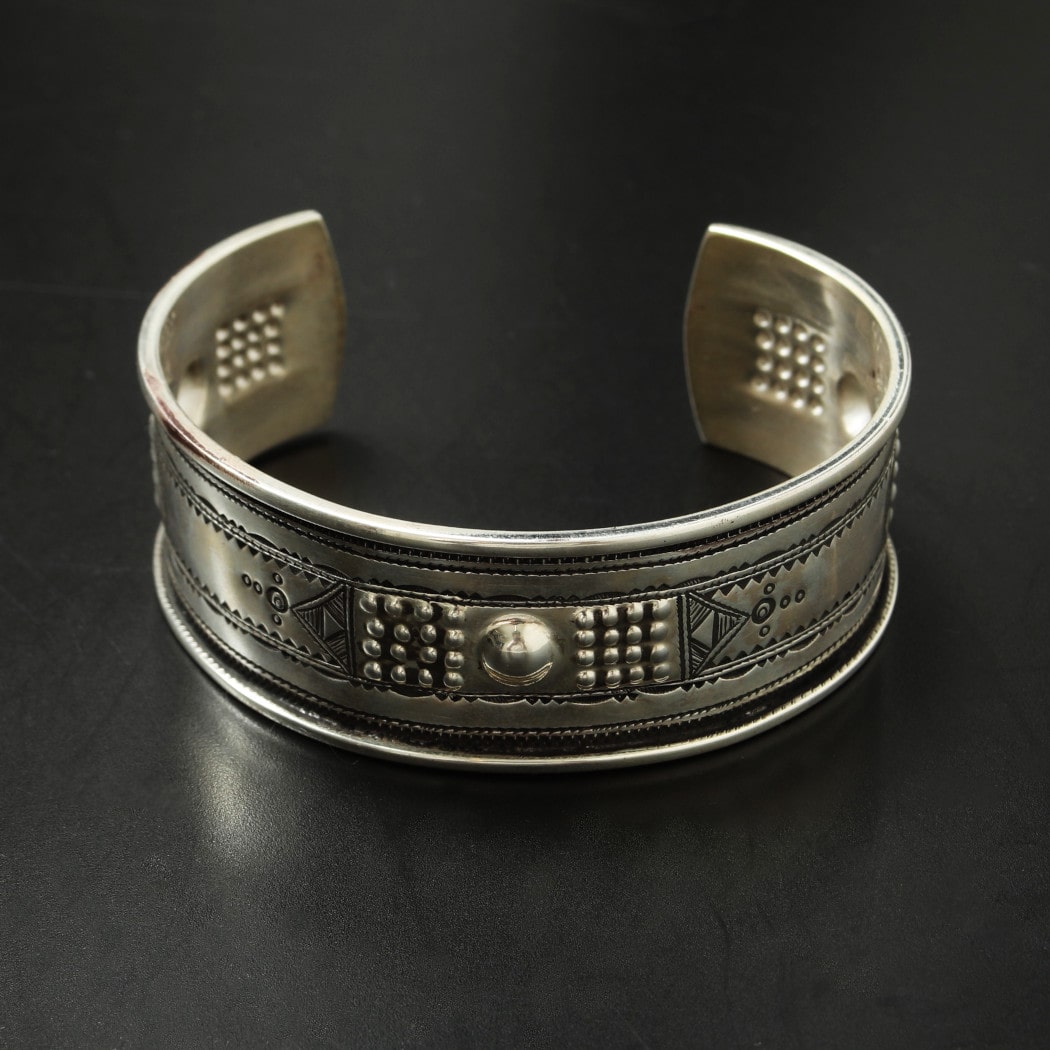 TOUAREG SILVER JEWELRY トゥアレグ シルバー ジュエリー シルバーバングル 2.2cm 丸型凹凸 シルバー