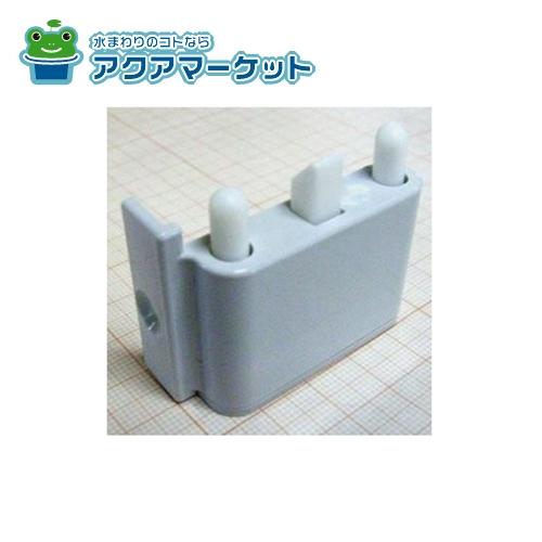 Rakuten - LIXIL・サンウエーブ ドアポケット用扉キャッチ本体[-FDPトビラキヤツチホンLX][-FDPトビラキヤツチホンRX]