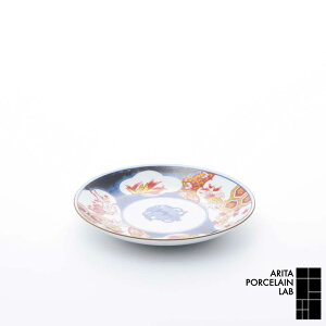 会食用の和風の有田焼の伝統的な柄の取り皿を探しています。