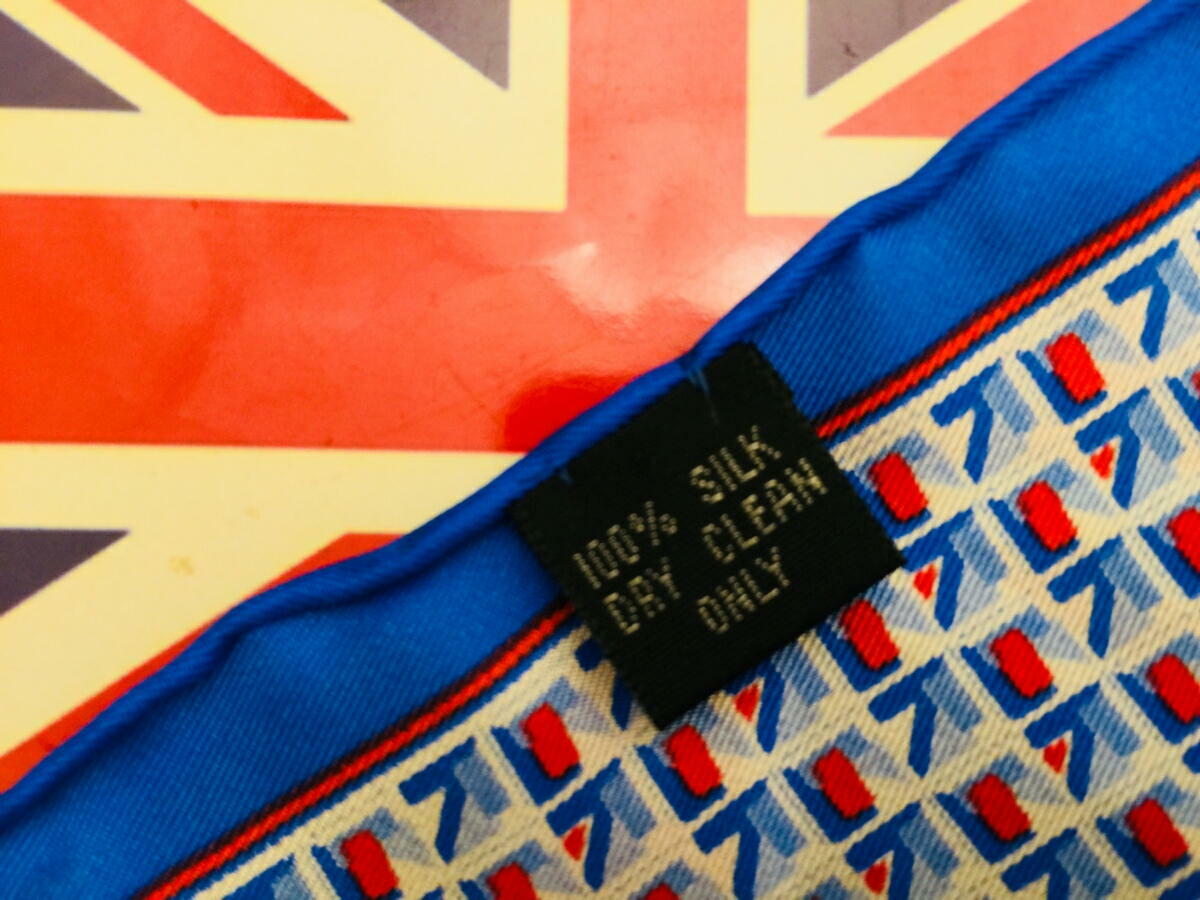 �ݥ��åȥ����� ���륯������ ��� �»� Silk �ѹ� �ޥ����륽�� of ����ɥ� ��Ƚ Square Geometric Blue/Red/White Size35x35cm C105