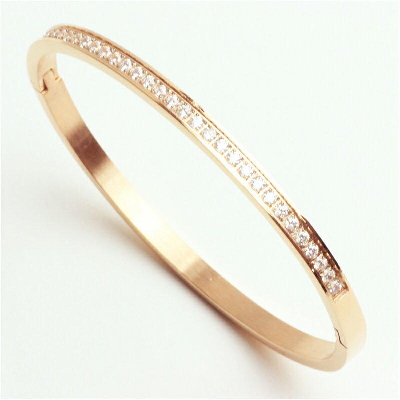 【 バングル 4ミリ幅 オーバル キュービックジルコニア ハーフエタニティ】 ピンクゴールド サージカルステンレス ユニセックス20代 30代 40代 高品質 ...