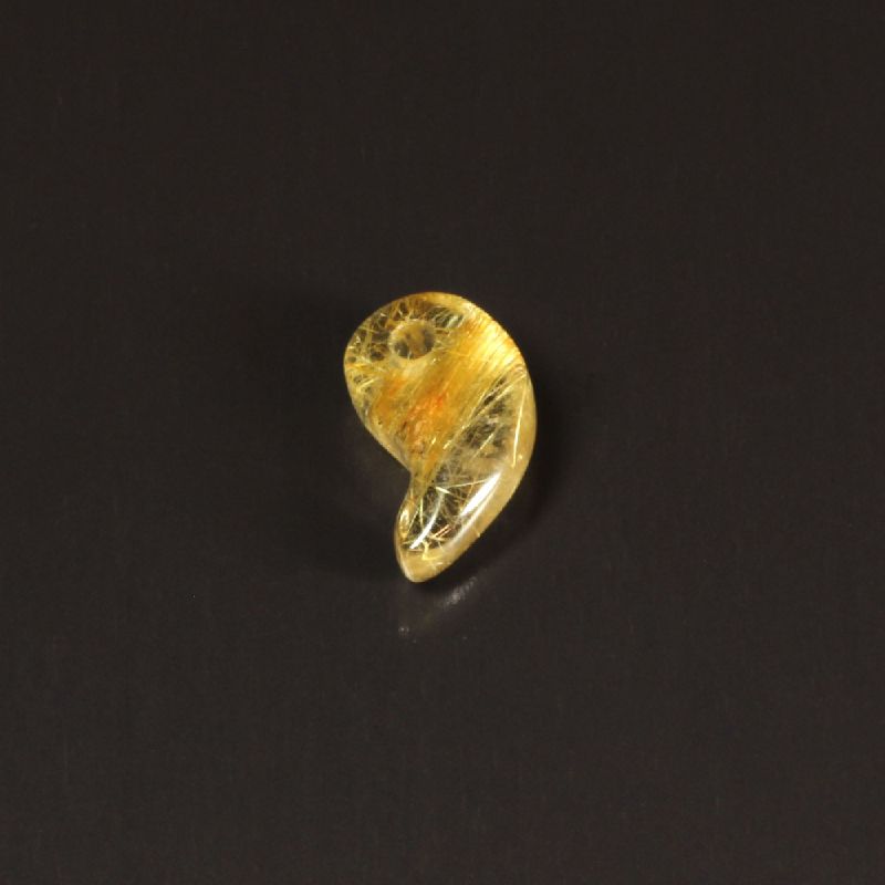  ルチルの集合体が美しい 一点物 ゴールドルチル 勾玉 Mr59 石言葉*洞...