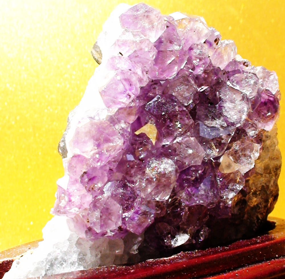 【送料無料】水晶天然 アメジスト クラスター 原石紫水晶洞群晶 ジオード 新品置物 一点ものCrystal Kristl Kristalバリ雑貨 アジア雑貨 小物祝い 誕生日 プレゼント お守りおしゃれ 威龍彩雲