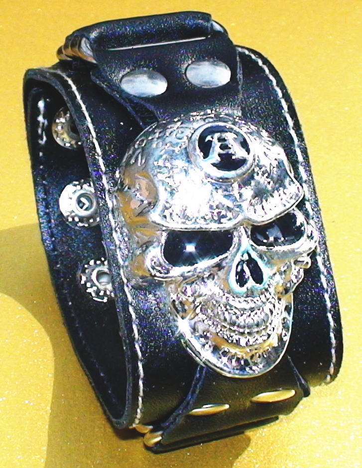 髑髏 リストバンドSkull braceletその他の雑貨 小物 新品レディースブレスレットメンズブレスレット男女兼用 威龍彩雲通販
