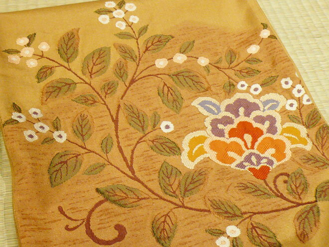 西陣織　袋帯　正絹　リサイクル　未使用　未仕立て　茶色　カジュアル　金糸　ポイント柄