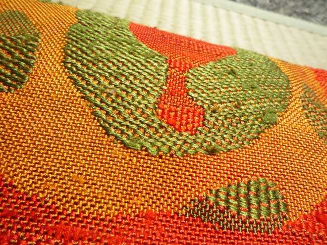 名古屋帯 仕立て上がり 正絹 着用可能 紬 オレンジ色 幾何学模様 カジュアル リサイクル