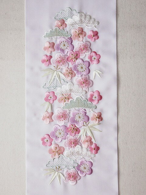 刺繍半衿 H2653-13 送料無料 Silelly(シルエリ−）日本製 白地に刺しゅう半衿 ポリエステル半衿　白の半衿