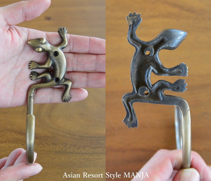 真鍮 フック 《トカゲ》幅5cm 長さ13cm MTMET-154 アンティーク風ゴールド ブラス フック 引っ掛け 荷物掛け 帽子掛け バッグ掛け 壁掛け アンティーク 壁面 インテリア 雑貨 家具 アジアン雑貨 オシャレ おしゃれ インテリア シャビー 鍵かけ レトロ 爬虫類 DIYの商品画像 3