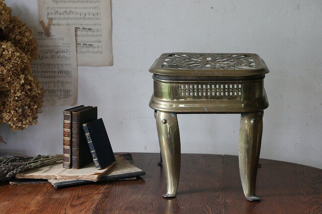 �����ꥹ�θŤ� ���ȥ륹����� �ġ��� U103