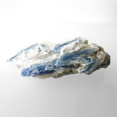 カイヤナイト原石 ブラジル産 藍晶石 天然石 パワーストーン 結晶 鉱物