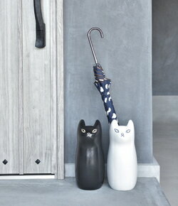 ねこ 傘立て ミニサイズ ブラック 黒 陶器 おしゃれ ナチュラル 幅15.5 奥行17 高さ34.5 猫 猫型 黒猫 ネコ雑貨 小さめ フラワーベース 置物