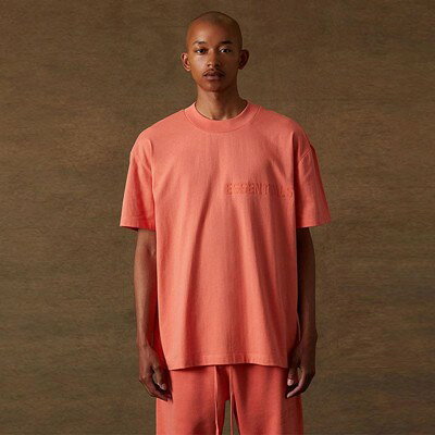 ↓FEAR OF GOD ESSENTIALSのアイテム一覧はこちらから↓ 商品説明素材-サイズ - ブランドFEAR OF GOD ESSENTIALS注意 ・ブランド公式の商品画像を使用しておりますが、お客様のモニターや照明等の影響により画面上と実物で色味が異なって見える場合がございます。 ・海外製品のため国内品と比較して基準が甘く、外箱やショッパーにつぶれや細かい傷がある場合がございます。 ・ご注文後のキャンセル・返品・交換は原則対応できかねますが、ご相談には柔軟に対応させていただきますのでお気軽にお問い合わせください。 ・人気商品のため在庫状況の変動が激しいです。お手数ではございますがご購入前にお問い合わせより在庫確認をお願いします。確認無しでのご注文後に在庫切れの際はその旨ご連絡させていただきますことご了承ください。 ・参考サイズはあくまで目安です。詳細はお気軽にお問い合わせください。 ※ご注文の前に会社概要のご確認を宜しくお願い致します。