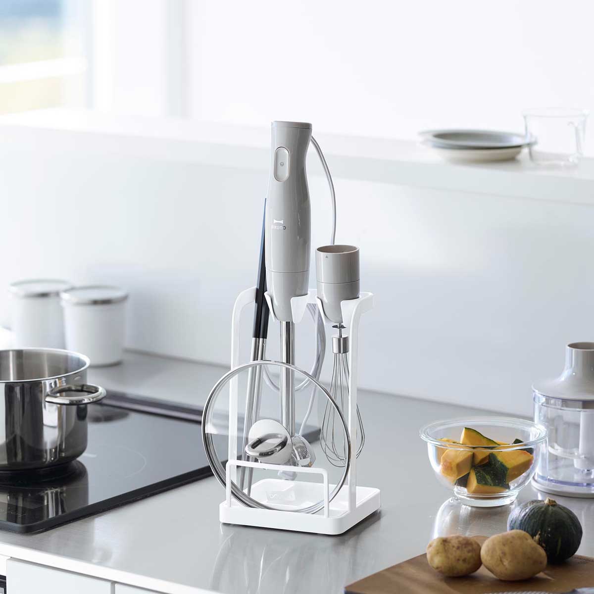 ハンドブレンダーホルダー 山崎実業 正規品 tower タワー トレー付き鍋蓋&ハンドブレンダースタンド サ..