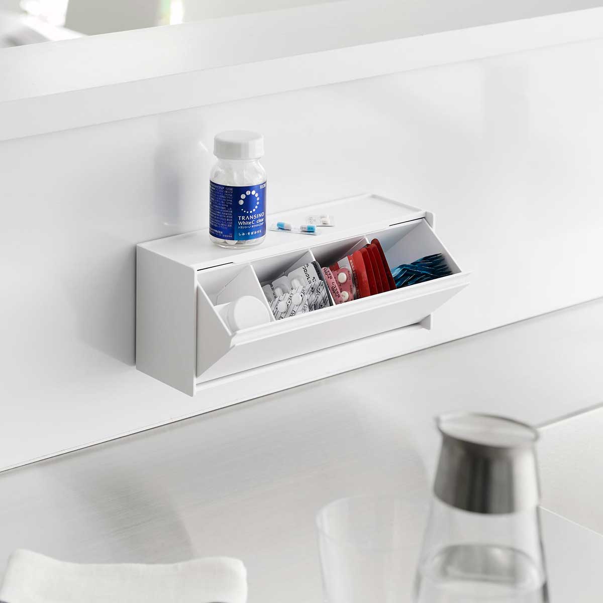 薬ケース 山崎実業 正規品 tower タワー マグネットお薬&サプリメント収納ケース 飲み忘れを防ぐお薬収..