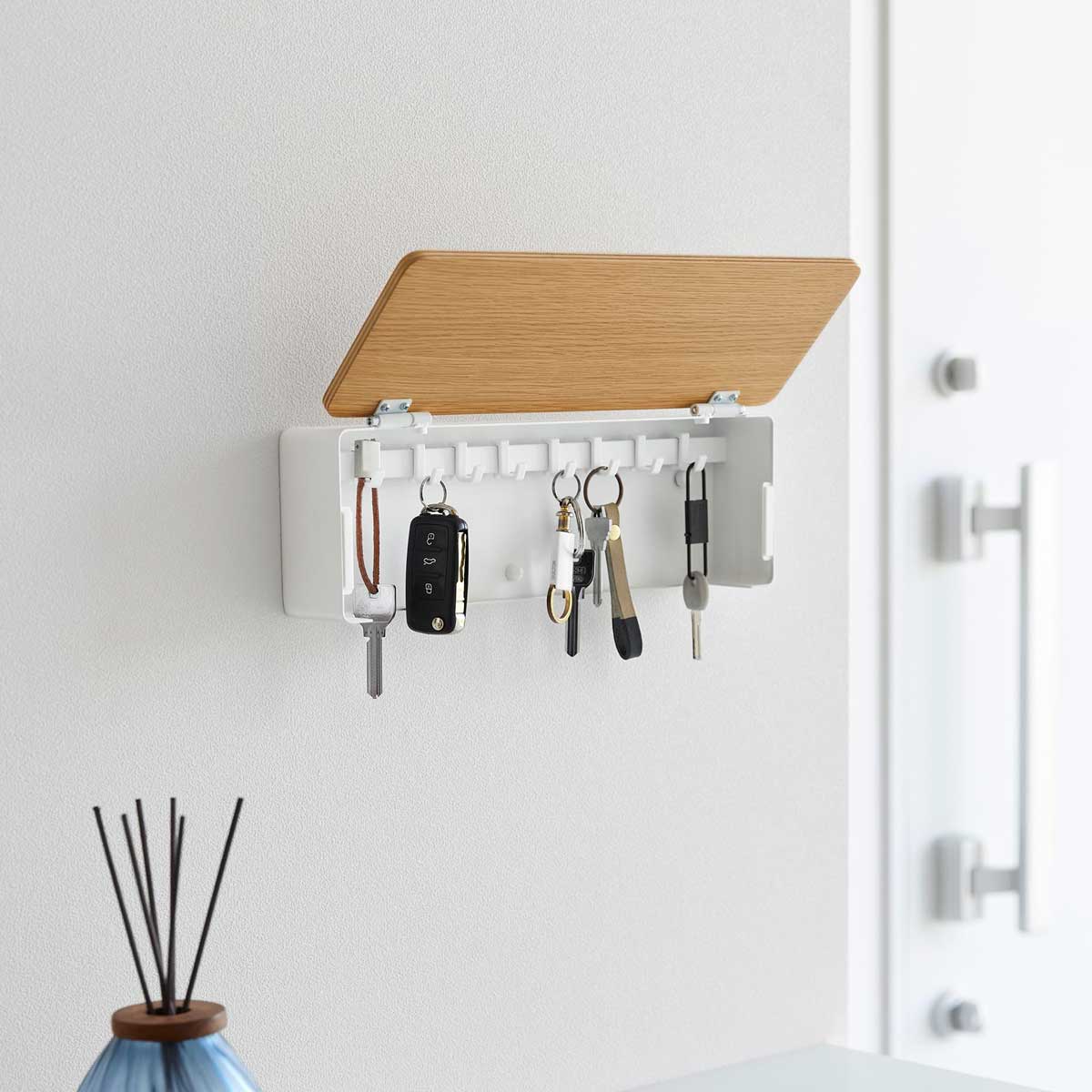 キーハンガー 山崎実業 正規品 RIN リン 壁付けキーフック ロング 玄関がすっきり整う扉付き 玄関収納 石こうボードピン キーボックス 10609 ナチュラル