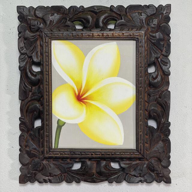【インテリア雑貨 おしゃれ バリ風】 バリ絵画 花の絵 プルメリア 白＆黄 W34×H38 G-4 花 絵画 インテリア フランジパニ モダン アートパネル バリアート 額 フレーム付 壁飾り 壁掛け バリ 雑貨 アジアン ハワイアン おしゃれ 玄関 風水 開運