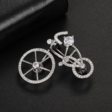 ラインストーン 自転車 ブローチ だるま ダルマ ブローチピン 自転車ブローチ ピン ギフト 自転車モチーフ ファッション アンティーク フォーマル ブローチピン メンズ レディース ワンポイントアクセサリー プレゼント シルバー☆ギフトケースつき メール便送料無料