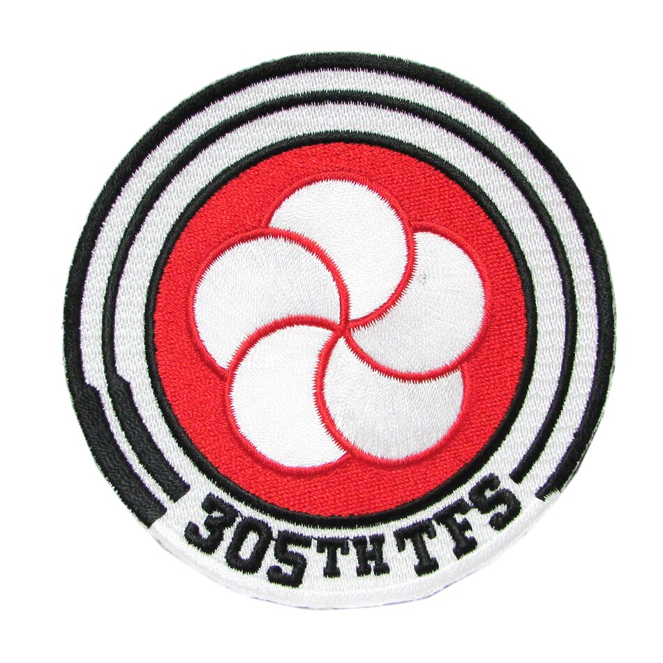 自衛隊 ワッペン 新田原基地 第305飛行隊パッチ ベルクロ付 梅 航空自衛隊 自衛隊グッズ 自衛隊ワッペン