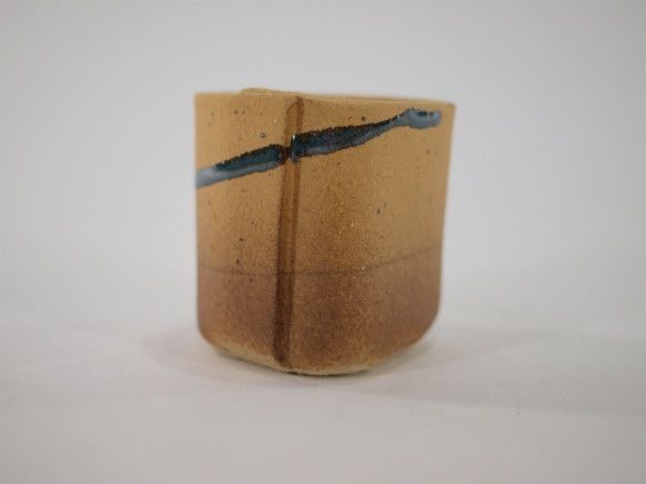 信楽焼 盆栽鉢 植木鉢 ミニ鉢 黄泥合せ角ミニ　幅 約 5cm 高さ 約 6cm 2号鉢 陶器鉢 ミニミニ鉢 ミニ盆栽 豆盆栽 山野草 苔盆栽 盆栽小鉢 和鉢 和風 かわいい 小さい鉢 こけ盆栽
