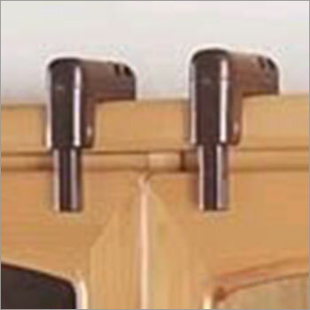 ひらかんゾー N-1063 家具転倒防止用金具 ヒラカンゾー 食器棚 観音扉 飛び出し防...