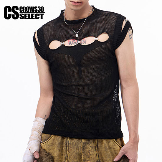 当店の洋服は細身シルエットになります。インポート商品など、サイズ交換・返品などが出来ない商品も数多くありますので、採寸表を必ず確認のうえ、ご注文いただきますよう、お願いいたします。[CROWS 30 SELECT]パール×ダメージサマーニット ブラック Mサイズ 独特の透け感が涼しげなサマーニットトップス。 タイトで細身のシルエットに、 計算されたダメージ加工を施し、 その隙間にはパール調の珠を組み合わせることで エッジィでありながらも上品な仕上がりに。 ストリートのラフな雰囲気にプラスして、 モード系の洗練されたスタイルにもマッチします。 インナーとのレイヤードで表情を変え、 大人の色気を演出。 夏の個性派スタイリングに欠かせない一枚です。 ※かなり細身になります。 素材 - SIZE(cm) 身幅 肩幅 袖丈 着丈 M 44 38 - 60 上記表は実寸サイズとなります。 ※商品により多少の個体差があります。 関連商品 ■他のTシャツ/タンクトップは【コチラ】 ■他のトップスは【コチラ】 ■GOAT/ゴートのトップページは【コチラ】