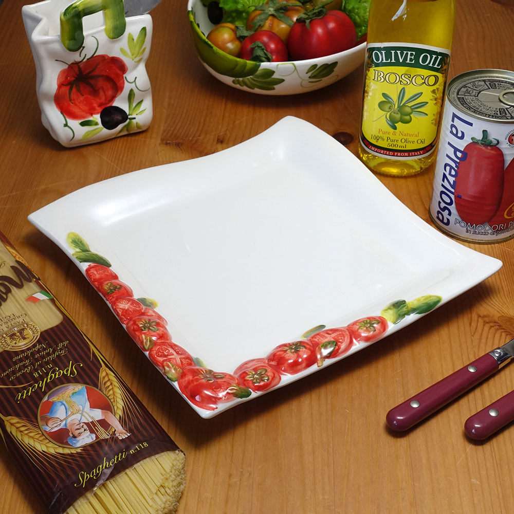 イタリア製 陶器 トマト柄 ディナープレート 25cm 食器 角皿 大皿 パン皿 角プレート スクエア 赤 tomato 手作り おしゃれ カフェ 南欧食器 売れ筋 白 パーティプレート 通販 bre-1569-26tのサムネイル