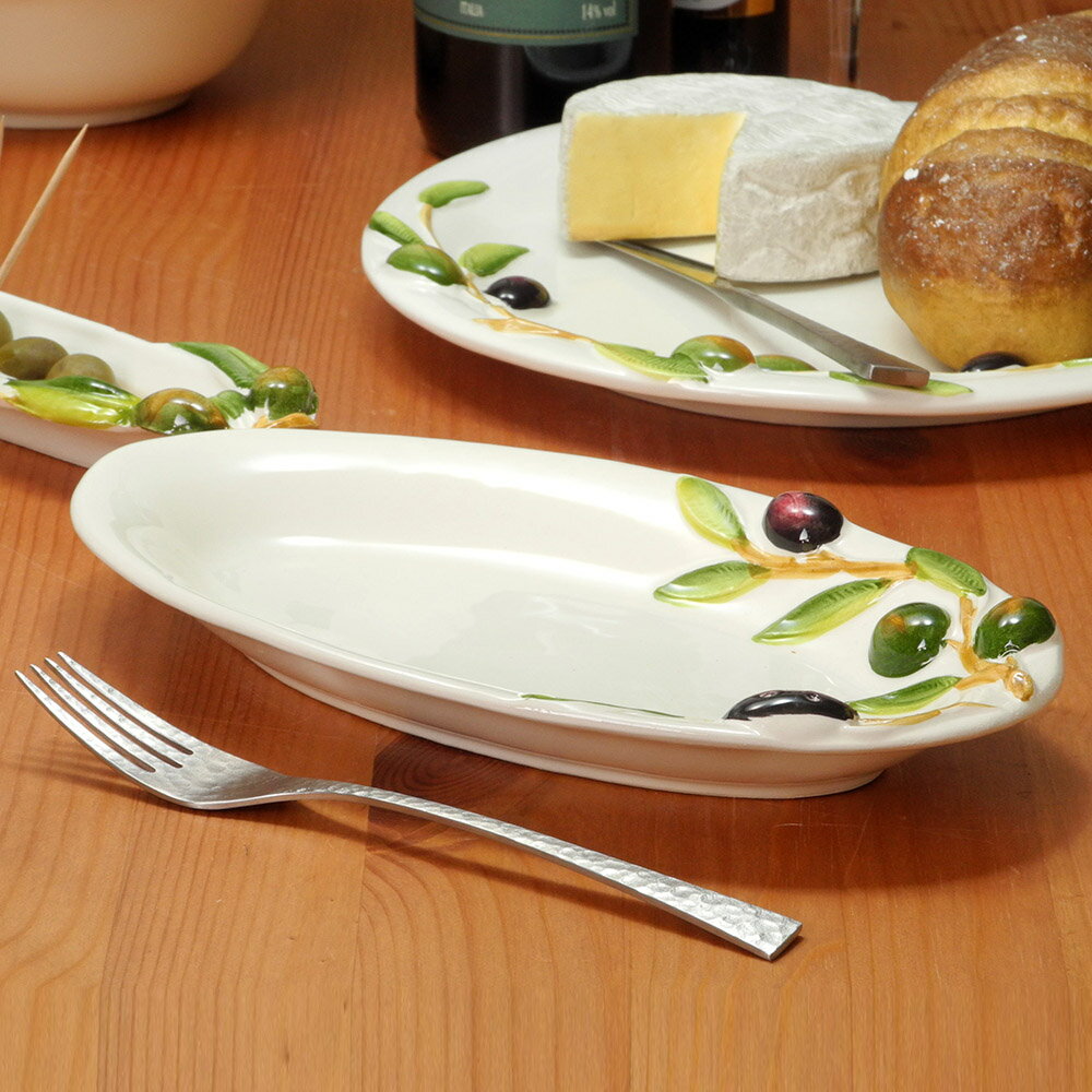 イタリア製 オーバルプレート 楕円 平皿 オリーブ柄 食器 