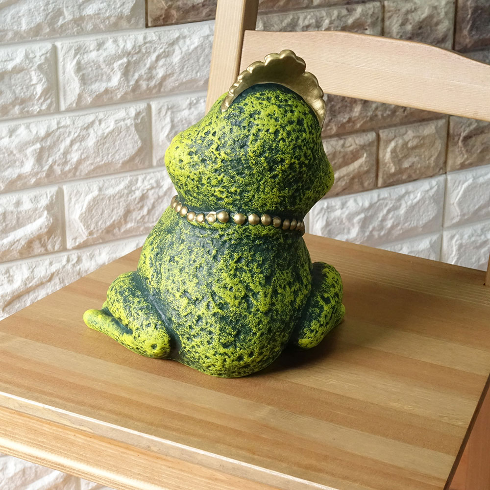 ポルトガル製 緑 かえる 幸せを呼ぶ 開運 カエルグッズ 置物 テラコッタ製 ヨーロッパ ガーデン オブジェ 25cm 【カエルのお姫様】 アンティーク調 インテリア ラッキーアイテム 陶器製 蛙? europe_plum pto-2766g 3