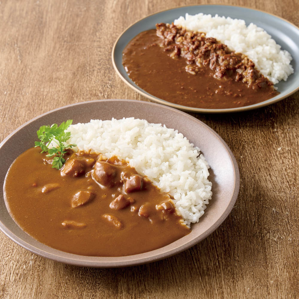 商品特長水たきスープを使った、風味豊かな自慢のカレーです。 セット内容チキンカレー180g・キーマカレー150g×各4 型番RCS-8 賞味期限製造後365日 包装形態包装不可 熨斗外のし 持参包装不可 保管温度常温 日時指定可 食品アレルギー乳、小麦、牛肉、大豆、鶏肉、豚肉、りんご 箱サイズ95×270×173 重量 (g)1500水たきスープを使った、風味豊かな自慢のカレーです。