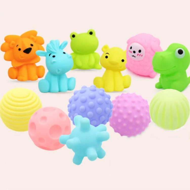 8個セット 赤ちゃん 音が出るボール ソフトボール おもちゃ 柔らかい ボール 新生児 早期開発 お風呂遊び 知育玩具 ベビー アニマル 誕生日プレゼント 入園 出産祝い ギフト ベビー向けおもちゃ 持ち運びに便利 メッシュバック付き 2