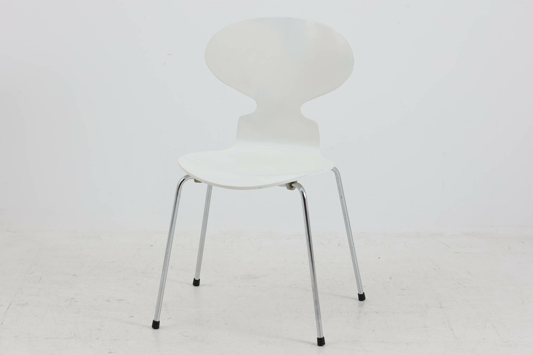 Fritz Hansen(tbcEnZ)@Ag`FA@zCg@Arne Jacobsen(AlERuZ)@kƋre[WyAeB[N fUCi[Ƌ {  z