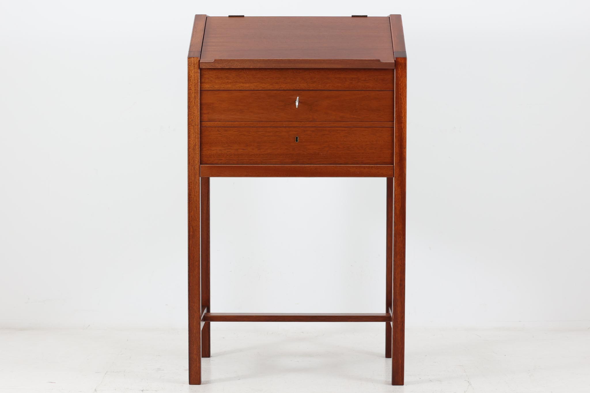 木製2段タンス 鍵付き アンティーク レトロ アンティーク キャビネット