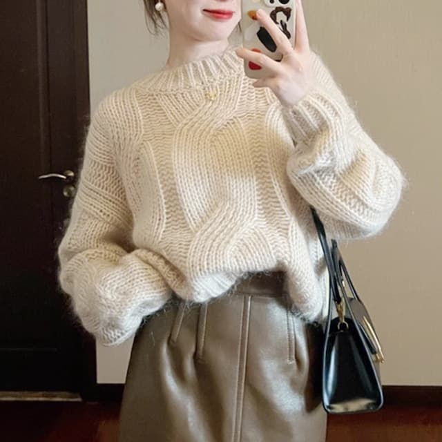 ざっくりケーブル編みニット 韓国服 アイボリー
