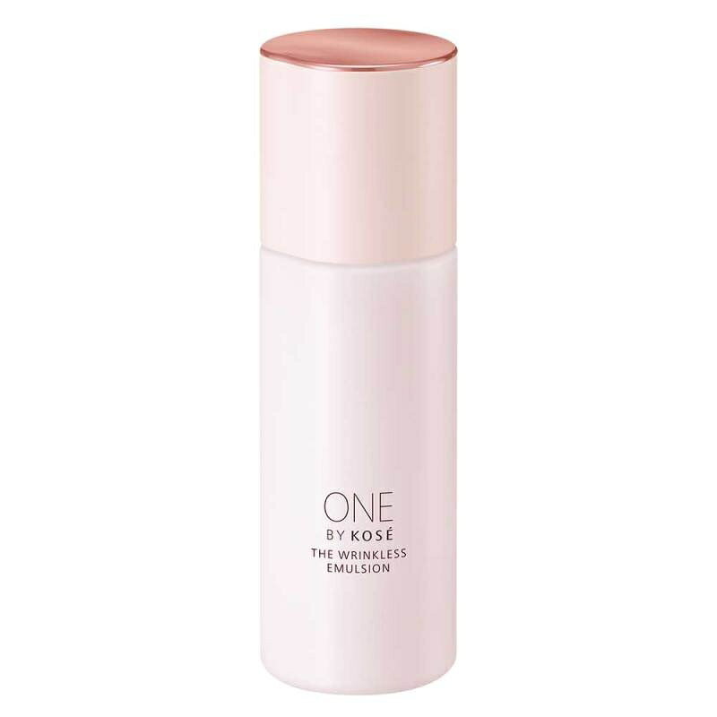 商品名 ONE BY KOSE（ワンバイコーセー）ザ　リンクレス　エマルジョン 内容量 135ml 商品説明 真皮密度の低下により、肌の弾力・復元性も低下。シワや表情グセの原因となる事実に着目。真皮からシワを改善し、肌表面にはハリつやを瞬時に与えることで、シワや乾燥、ハリ不足によるゆるみ印象などの年齢サインをケア。押し返すようなむっちりハリつや肌へ導く、高保湿シワ改善乳液。 ●「サーチュレーター1」配合 美肌ケアのスイッチを切り替え、外的ダメージ＊2から肌を防御。年齢サインを未然に防ぎます。 ●シワ改善有効成分「ナイアシンアミド」配合 真皮・表皮にアプローチし、浅いシワも年齢ジワも改善します。 ●100％国産米を発酵させて抽出するエキス「ライスパワー®No.7」配合 角層細胞一つひとつ、生まれ変わる肌に活力感を与え、うるおいバランスを向上します。 ●「コラーゲン・ヒアルロン酸・エラスチン」配合 うるおってハリ・弾力のもととなり、いきいきとした肌を叶えます。 ●コーセー独自技術「イオン化カプセル浸透技術」採用 ＋（プラス）に帯電したカプセルが、−（マイナス）に帯電している肌に引き寄せられるように密着。美容成分が吸着するように、角層深くまで浸透します。 ●肌をやわらげながら、グロスのようなヴェールでハリつや膜を形成。むっちり感を叶えるテクスチャー ハリつやのある肌を瞬時に叶える「ハリつや成分」を配合。水あめのようなとろっとした質感のオイルで、肌上を透明グロスで包み込むように、光をきれいに反射し、ぷるんとしたハリ・弾力感ももたらします。 ●心やすらぐグリーンフローラルの香り ●アレルギーテスト済み ●パッチテスト済み ●スティンギング（皮膚刺激感）テスト済み ●ノンコメドジェニックテスト済み（ニキビのもとになりにくい処方） ※すべてのかたにアレルギーや皮膚刺激が起きない、刺激感がない、コメド（ニキビのもと）ができないというわけではありません。 使用方法 ●化粧水のあと、手のひらまたはコットンに100円玉くらいの量をとり、肌にていねいになじませます。 成分 ナイアシンアミド※、 精製水、ジプロピレングリコール、1，3−ブチレングリコール、濃グリセリン、2−エチルヘキサン酸セチル、流動パラフィン、ワセリン、エタノール、硬化油、オレイン酸フィトステリル、メドウフォーム油、L−テアニン、dl−α−トコフェロール、トランス−レスベラトロール、ブッチャーブルームエキス、ブリエラスチン、ライスパワーNo．7−A（米発酵エキスNo．7−A）、ワレモコウエキス、加水分解コラーゲン末、加水分解ヒアルロン酸、酵母培養上澄液、天然ビタミンE、N−ラウロイル−L−グルタミン酸ジ（フィトステリル・2−オクチルドデシル）、アクリル酸・メタクリル酸アルキル共重合体、アクリル酸ナトリウム・アクリロイルジメチルタウリン酸ナトリウム共重合体／イソヘキサデカン／ポリソルベート80、イソプロパノール、エデト酸二ナトリウム、グリセリン脂肪酸エステル、コレステロール、ジブチルヒドロキシトルエン、セトステアリルアルコール、パルミチン酸セチル、ベヘニルアルコール、メチルポリシロキサン、モノオレイン酸ソルビタン、モノオレイン酸ポリオキシエチレンソルビタン（20E．O．）、モノステアリン酸ポリエチレングリコール、塩化アルキルトリメチルアンモニウム、重質流動イソパラフィン、水酸化ナトリウム、水素添加大豆リン脂質、無水エタノール、フェノキシエタノール、メチルパラベン、香料 ※；有効成分 無印；その他の成分 発売元・メーカー 株式会社コーセー 東京都中央区日本橋3-6-2 お問い合わせ先 0120-526-311 区分・原産国 化粧品（医薬部外品）・日本 広告文責 株式会社ライズコーポレーション TEL:03-5542-1285