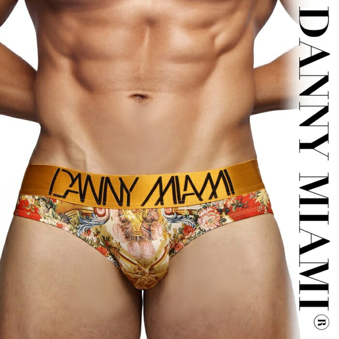 【3980円以上お買い上げ送料無料】 『輝きたいなら、Danny Miami (ダニー・マイアミ) を履けばいいのに』 カリブの海風に吹かれるビーチリゾート地、マイアミから到着した、新生メンズインナーブランド。 バロック様式をモチーフにしたデザインは、今までの下着ブランドになかった世界観を作り上げた。時に妖しく輝き、時にゴージャスなオーラを放つ。時に魅惑的であり、時に神秘的である。その日その日の気分によって、違う表情を見せてくれる。心の中に秘められた自分も知らないポテンシャルを引き出してくれそうな不思議な一枚! インナーウェアの全シリーズは、100％ MADE IN USA。 上質で伸縮性のある生地を使用し、なめらかな肌触り＆体に吸い付くようなフィット感は、最高の履き心地を実現してくれる。 ※本商品のプリント柄の位置、出方はランダムになり、個体差がございますのでご了承下さいませ。 ◆素材：ポリエステル 97%, スパンデックス 3% ◆原産国：アメリカ （100％ Made in Miami USA） ■ 弊社他店舗と在庫共有している為、ご注文頂いた商品が品切れの場合がございます。ご了承下さい。 ■ モニターディスプレイの表現上、実物と色・イメージが多少異なることがございます。あらかじめご了承ください。 ◆ 目玉商品 ◆サイズ ウエスト 平置ウエスト幅 股上 S 66～74cm 約34cm 約19cm M 79～83cm 約37cm 約21.5cm L 84～88cm 約38.5cm 約23cm XL 86～91.5cm 約40cm 約25cm ※表記サイズは縫製上、商品によって若干の誤差は予めご了承ください。 ※平置きウエストとは商品を平置きして過度な負荷を掛けない状態でのウエストの幅となります。 ※本商品のプリント柄の位置、出方はランダムになり、個体差がございますのでご了承下さいませ。 ■ スタッフ着用レポート ■ （好み、体型などの個人差にもよりますが、目安としてご参考下さい。） Staff A・好みの着用感：　締め付けすぎないジャストフィット Staff B・好みの着用感：　締め付けすぎないジャストフィット ・身長：177cm ・体重：68kg ・ウエスト：82cm ・アンダーウエスト：90cm ・ヒップ：98cm 着用サイズ：Lサイズ ・身長：170cm ・体重：62kg ・ウエスト：80cm ・アンダーウエスト：85cm ・ヒップ：90cm 着用サイズ：Lサイズ