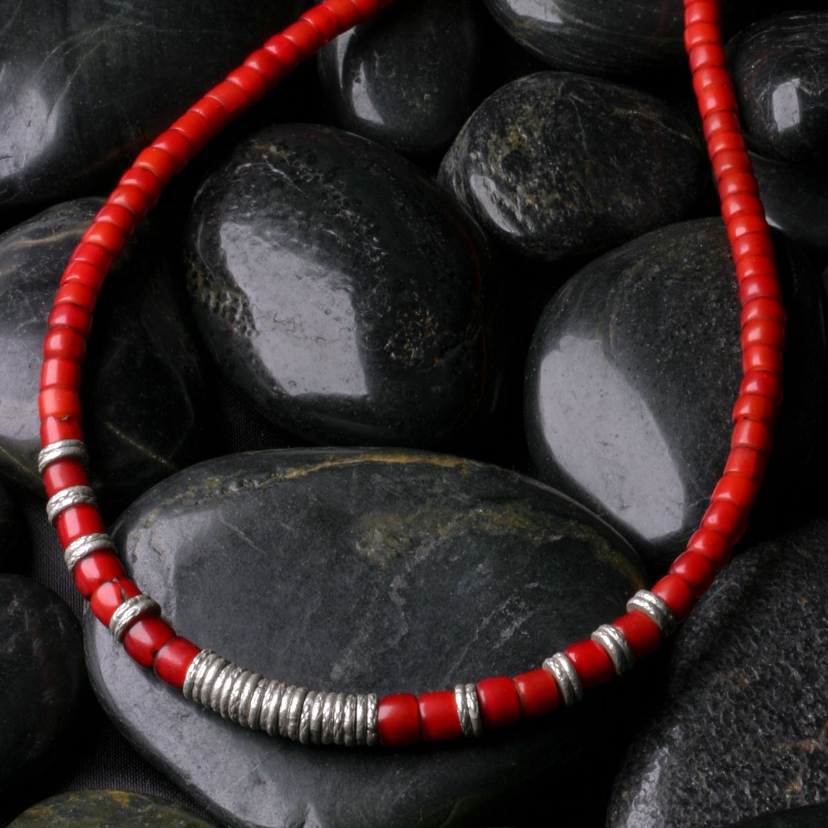 カレン 族 シルバー ナガ族 先祖伝来 ホワイトハート ビーズ 赤 ネックレス メンズ レディース SV950