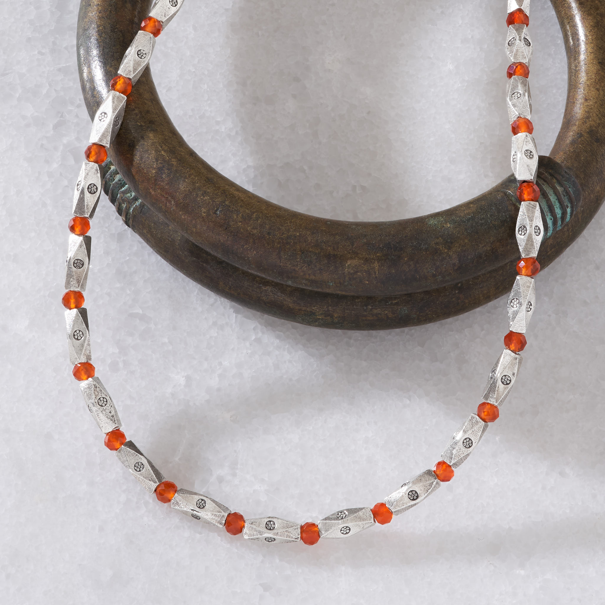 カレン 族 シルバー 照り映えるオレンジ カーネリアン ビーズ ネックレス シンプル メンズ レディース SV950