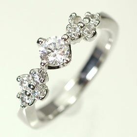 婚約指輪 プラチナ・ダイヤモンド0.3ct（F・VVS・3EX・H&C・中央宝石鑑定書付） エンゲージリング（婚約指輪） プロ…