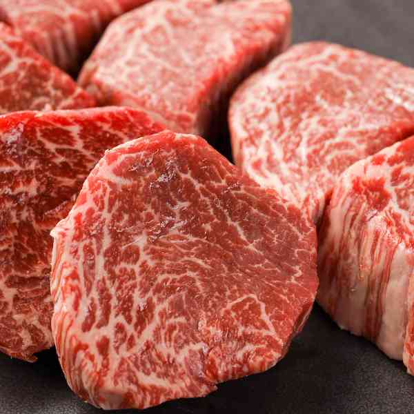 【エントリーでP3倍！更に最大1000円OFFクーポン】 飛騨牛 サーロイン ひとくちステーキ 200g (100g×2枚) ブランド和牛 牛肉 国産 ステーキ肉 冷凍 ギフト プレゼント お中元 お歳暮 内祝い 贈り物 お祝い ddiissmm-10045059 DISM & Co. サンプル画像2