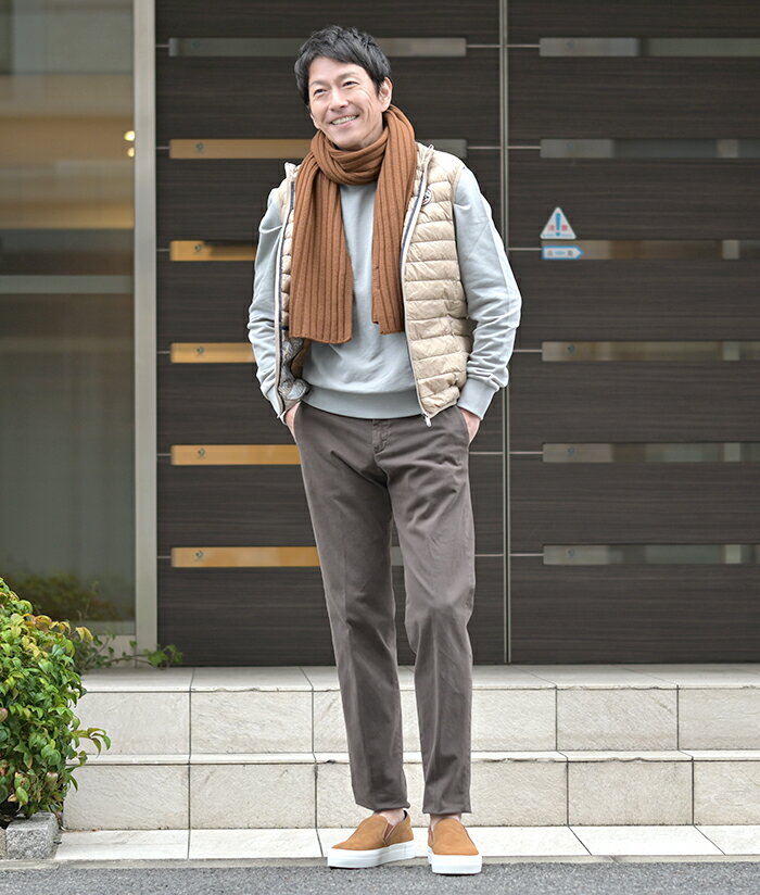 TOWN__tomnoos-j804__jg00033ur-