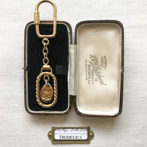 楽天市場】セリーヌ キーホルダーの通販 楽天市場】セリーヌ キーホルダーの通販