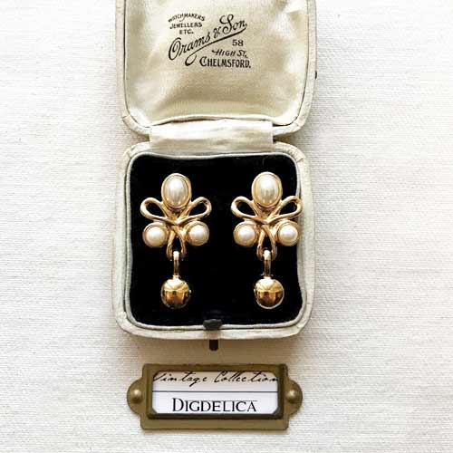 Vintage【NINARICCI】ニナリッチ・ヴィ