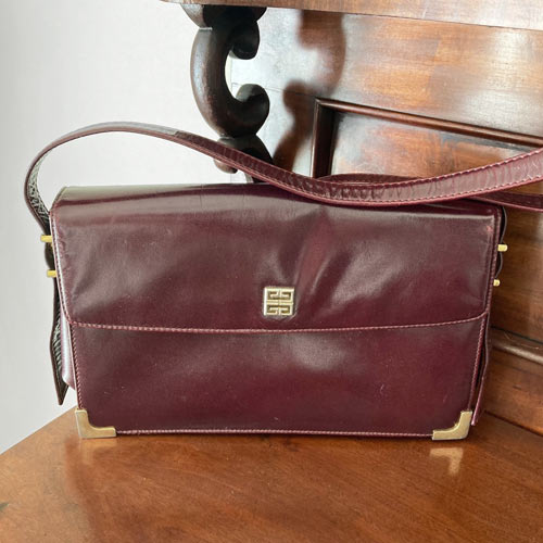 Rakuten - 【GIVENCHY】ジバンシィ　バーガンディーヴィンテージショルダーバッグv1598　ジバンシイ　ジバンシーUESD中古品【DIGDELICA】