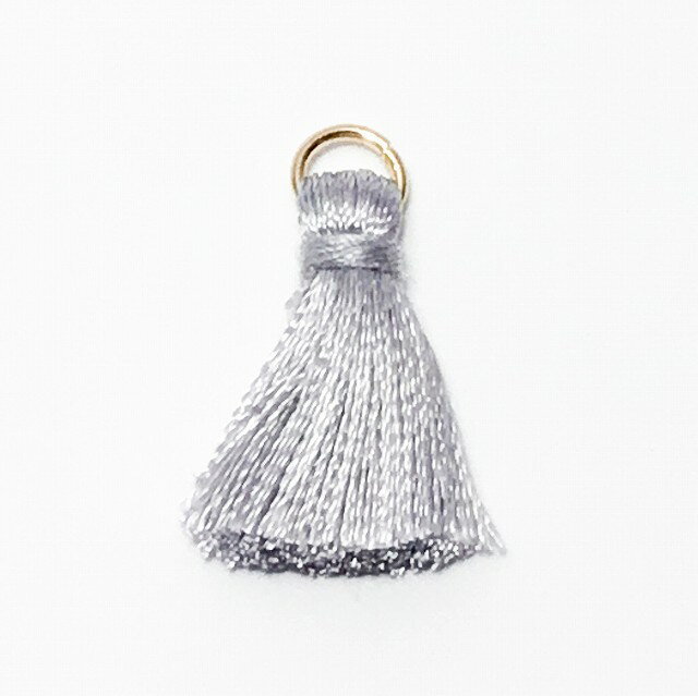 ビーズクラブ タッセル シルバー No.3 金 23mm 7個