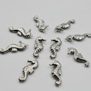 チャーム タツノオトシゴ シルバー 10個 K-024 26mm 銀色 ペンダントトップ アクセサリ 工芸用品 DIY ハンドメイドパーツ ビーズクラブ